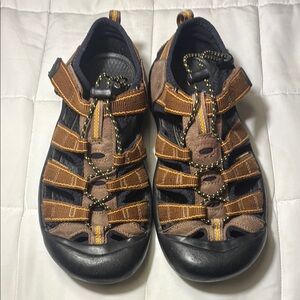 Keen Closed Toe Waterproof Brown Outdoor Adventure Sandals